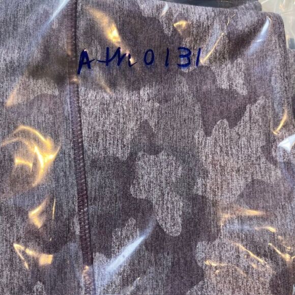 Kyodan Leggings Cropped Purple Camo Print Size Medium - Picture 9 of 9